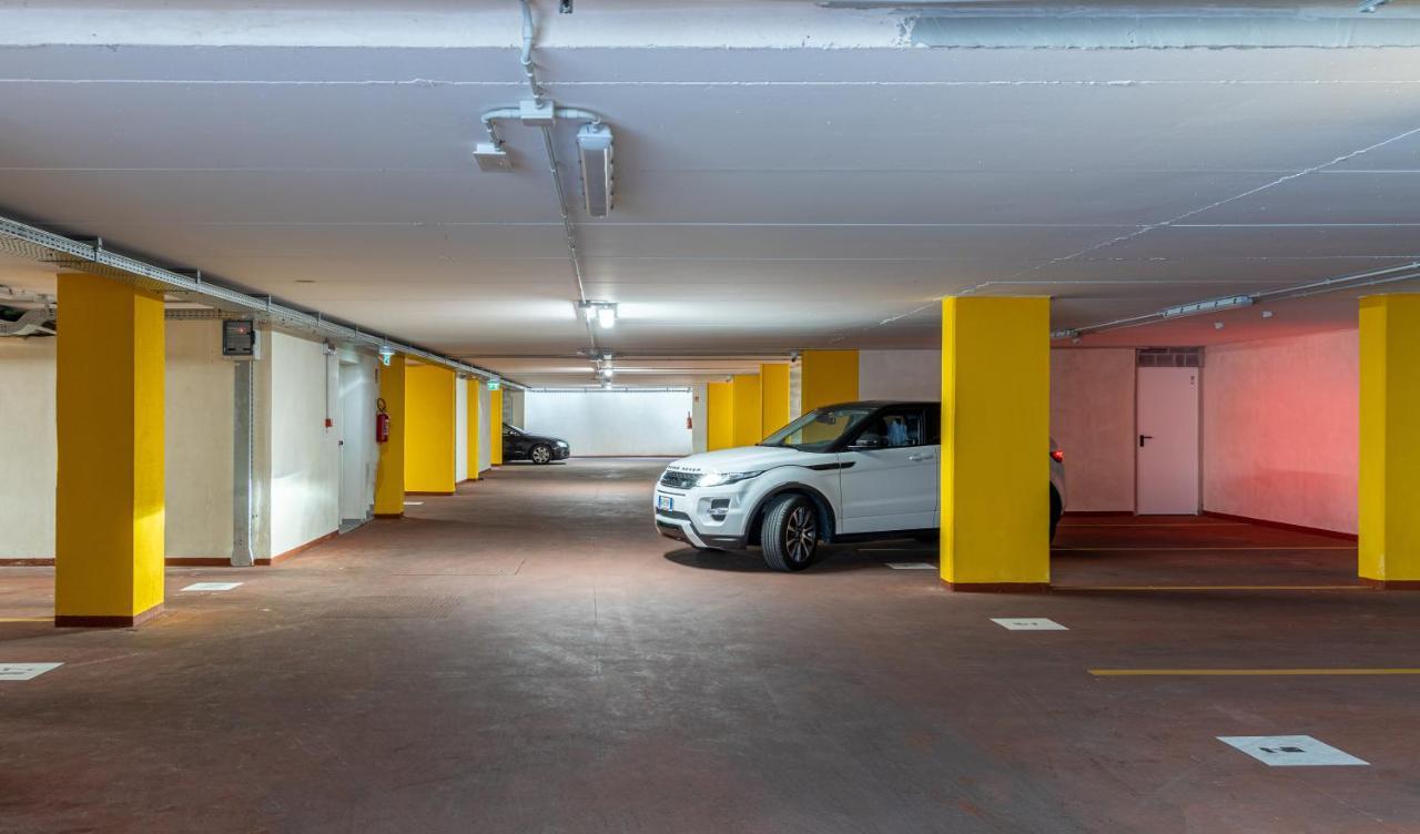 Aris Apartments & Sky Pool - Tonelli Hotels - Adult Friendly Riva del Garda Esterno foto