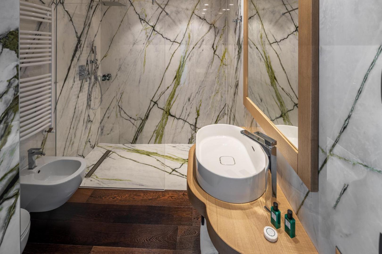Aris Apartments & Sky Pool - Tonelli Hotels - Adult Friendly Riva del Garda Camera foto